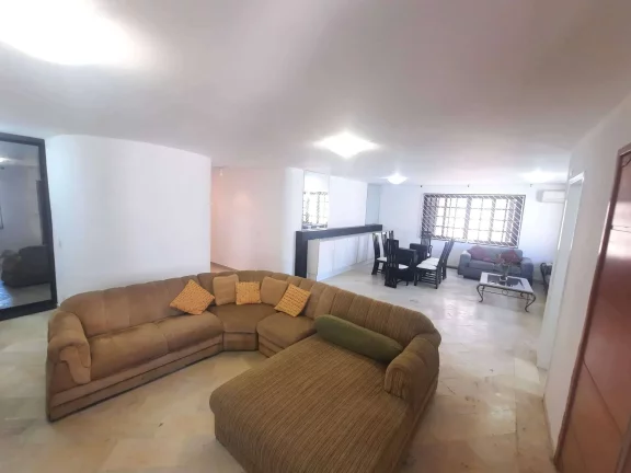 Imagem Casa à Venda, 195 m2, 3 Dormitórios(1S), 4 Vagas , Itacorubi, Florianópolis/SC