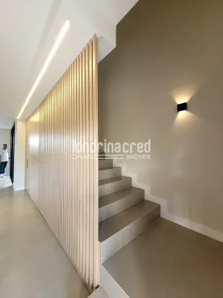 Imagem Casa de Alto Padrão com Piscina Aquecida no Condomínio Aranguá Tauá – Sofisticação e Qualidade de Vida em Londrina
