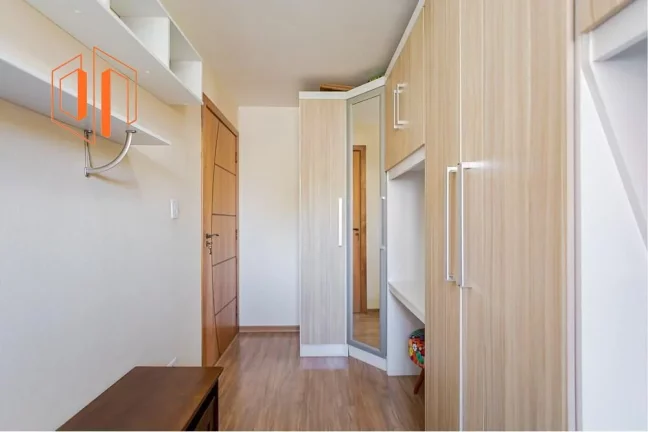 Imagem Apartamento para Venda em Curitiba, Água Verde, 3 dormitórios, 1 banheiro, 1 vaga