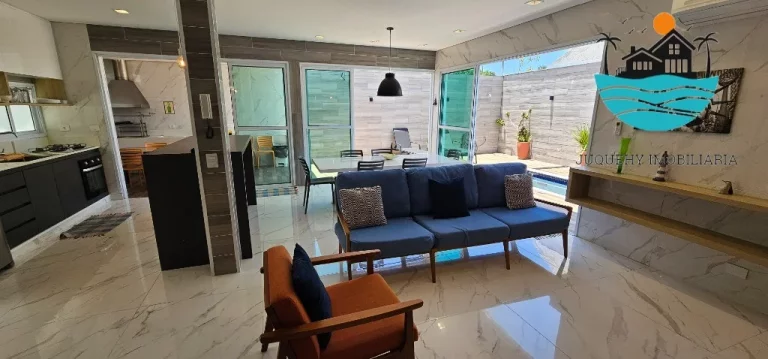 Imagem Casa a Venda em Juquehy - OPORTUNIDADE - piscina ... churrasqueira, 2 vagas, 155m² de construção | Juquehy Imobiliária