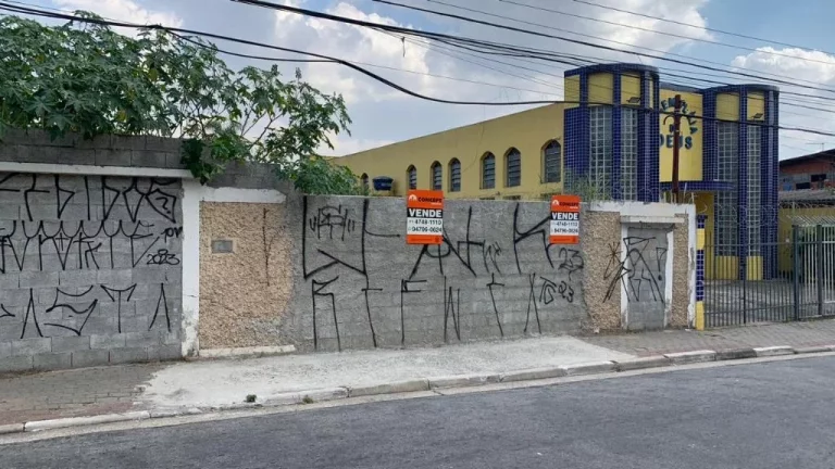 Imagem Terreno à venda, 625 m² por R$ 850.000,00 - Centro - Poá/SP