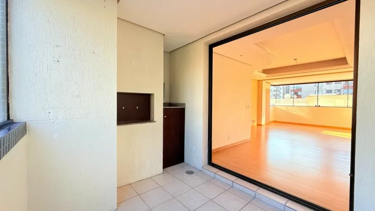 Imagem Apartamento à venda em Porto Alegre, Petrópolis, com 3 quartos, 103m2