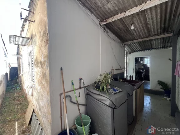 Imagem Casa à Venda no Bairro Vila Rosa em Patos de Minas-MG com Amplo Terreno Oportunidade: Casa com 2 Quartos e 382,9m² de Terreno em Local Tranquilo