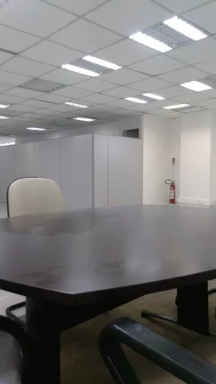 Imagem ÓTIMA SALA COMERCIAL MEDINDO 231M² NO CORAÇÃO DO CENTRO DO RIO - RJ