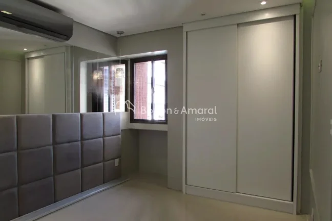 Imagem Imóvel espaçoso com 3 dormitórios, sendo 2 suítes, além de 3 banheiros no total. Bem equipado, ...