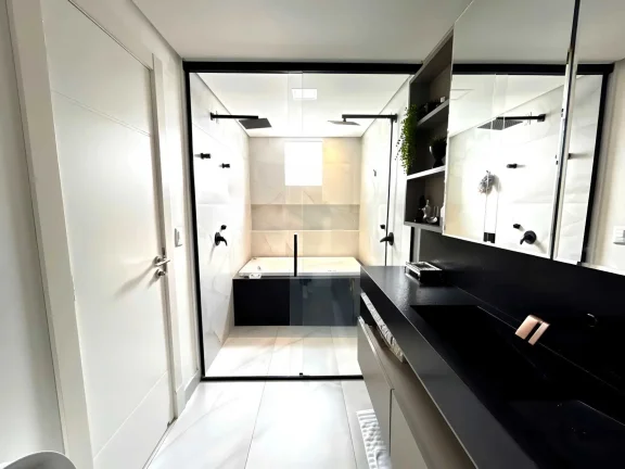 Imagem Apartamento vista mar com 3 suítes sendo 1 master e 3 vagas de garagem em Balneário Camboriú/SC