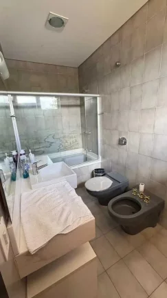 Imagem Casa alto padrão 1 suíte + 2 demi-suítes e 2 vagas de garagem - Saguaçu | Joinville/SC