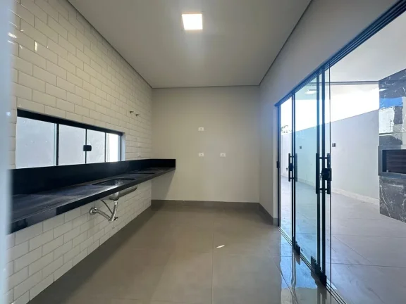Imagem Casa de Alto Padrão com Piscina à Venda no Rita Vieira