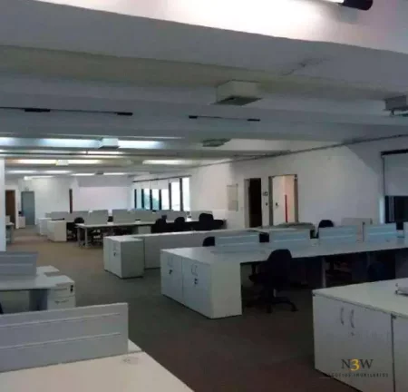 Imagem Sala comercial para locação na Lapa São Paulo SP com vão livre, 4 banheiros e 7 vagas de garagem e 419m²