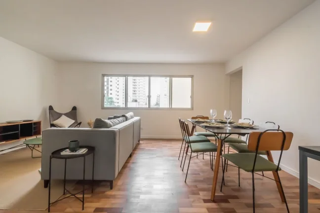 Imagem Apartamento Reformado 97M², 3Q, 1 Suíte, 2 Banheiros, 1 Vaga, Salão de Festas.