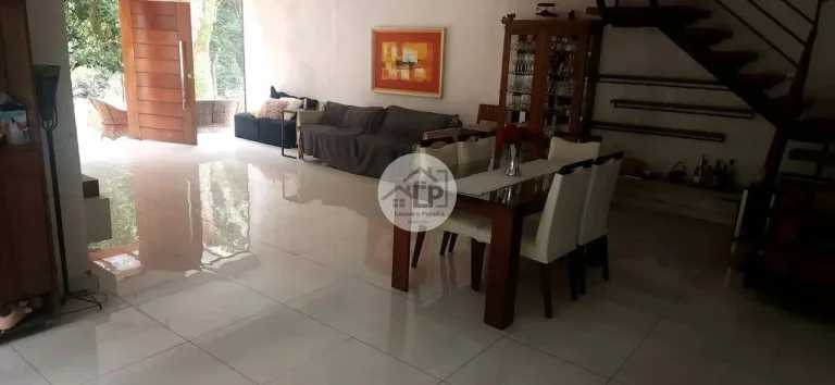 Imagem Casa Espetacular em Condomínio Fechado no Itanhangá – Rio de Janeiro/RJ
