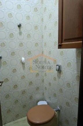 Imagem Salão com 105 m², sendo 60 m² de vão livre, conta com 2 banheiros, copa e 2 vagas de garagem. 

...