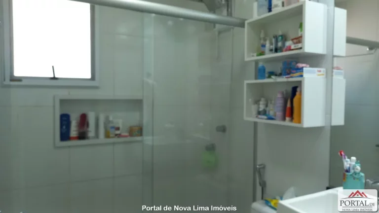Imagem Casa a venda em Nova Lima, prontinha para você! Uma Casa dos Sonhos Espera por Você no Condomínio Village Royale!