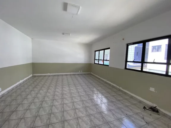 Imagem Salão para alugar, 50 m² por R$ 2.550,00/mês - Centro - Suzano/SP