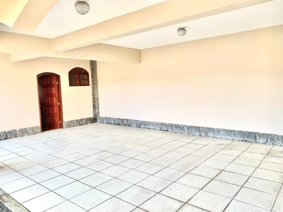 Imagem VENDO ESTA LINDA CASA EM NOVA FRIBURGO. BAIRRO: