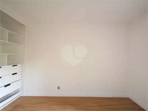 Imagem Apartamento à venda com 3 quartos, sendo 2 suítes, no condomínio Villa Amalfi, São Paulo - SP