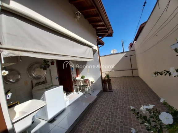 Imagem Excelente oportunidade de aquisição! Linda casa à venda em condomínio próximo ao centro de Vali...