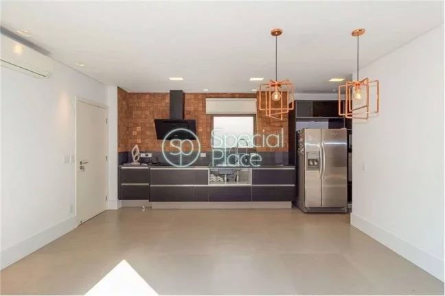 Imagem Cobertura com reforma moderna em Higienópolis. São 264m² de área privativa, 3 dormitórios ( tod...