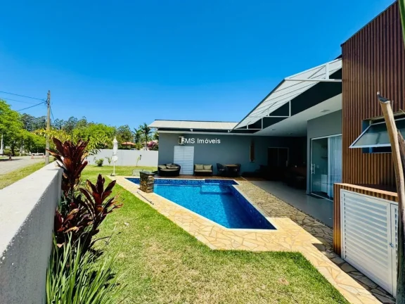 Imagem Casa com 4 suítes em condomínio em Porangaba - SP
