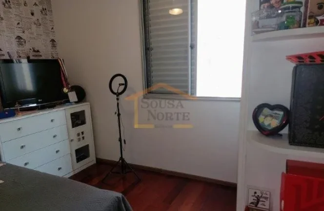 Imagem Apartamento com 61m², possui sala 2 ambientes com ar condicionado e sacada. Dispõe de 3 dormitóri...
