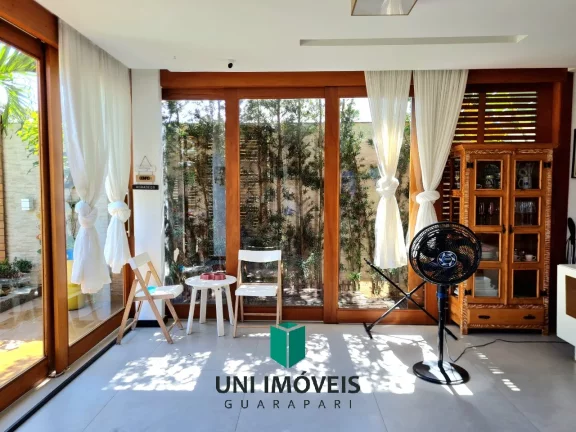 Imagem Excelente casa de 3 quartos com suíte á venda com lazer exclusivo em condomínio fechado - Guarapari