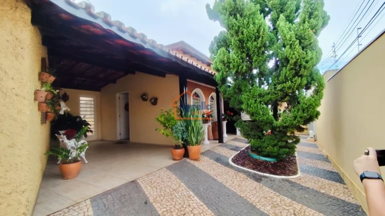 Imagem Casa à venda no bairro Saúde - Mogi Mirim/SP