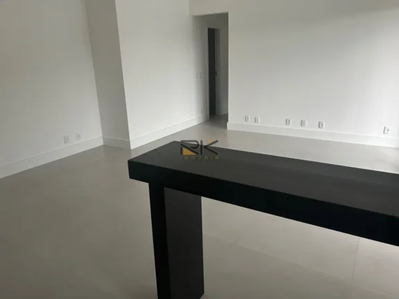 Imagem Apartamento com Sala 2 ambientes, cozinha, varanda gourmet com churrasqueira elétrica,2 dormitórios sendo 1 suíte