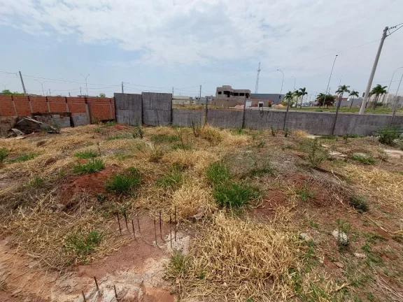 Imagem TERRENO COMERCIAL - COM ALICERCE PRONTO - AVENIDA DO JARDIM FLÓRIDA - HORTOLÂNDIA