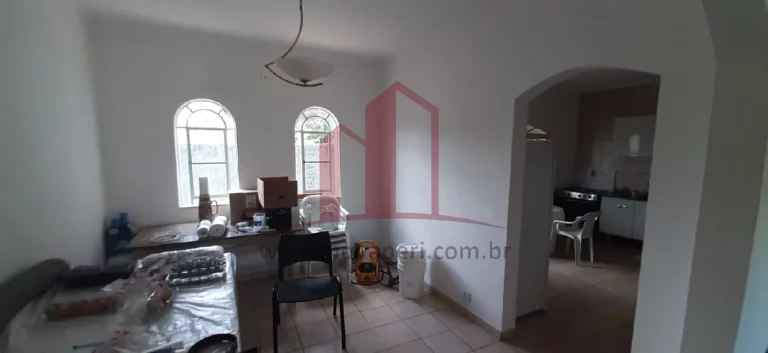 Imagem Chácara à venda em Franco da Rocha-SP, bairro Chácaras Maristela: 3 quartos, 1 suíte, 2 salas, 2 banheiros, 4 vagas de garagem, 300m².