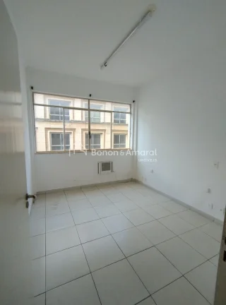 Imagem Salas comerciais à venda ou para locação em localização privilegiada, na Avenida Francisco Glic...