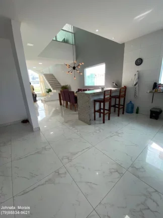 Imagem Casa no Condomínio Terras Alphaville 2 - Sobrado com Piscina e Área Gourmet - Confira!