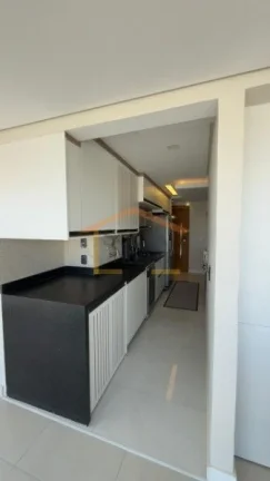 Imagem Apartamento com 82m², composto por 2 dormitórios, sendo 1 suite com ar condicionado, varanda goume...