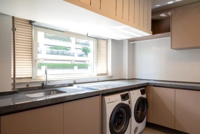 Imagem Luxury 3 Bedroom Apartment for Sale in São Paulo - Jardim Paulistano 3 Suites, 4 Bathrooms, 3 Parking Spaces, 278m² Area