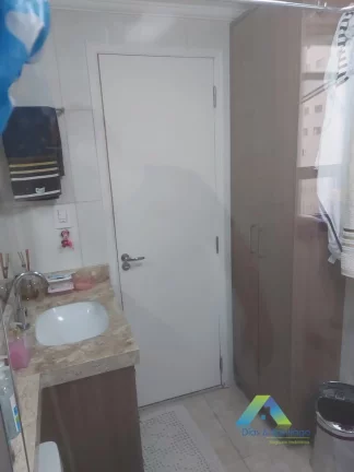 Imagem Apartamento Reformado com 3 dormitórios na Vila das Mercês/SP!!