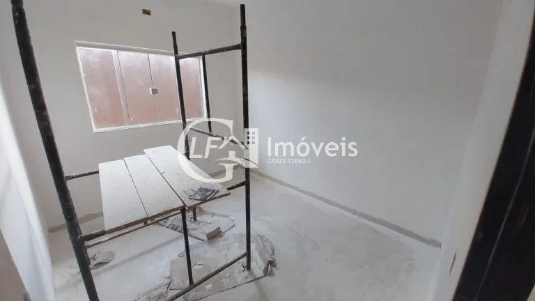 Imagem Casa Com Dois Quartos Mais uma Suite