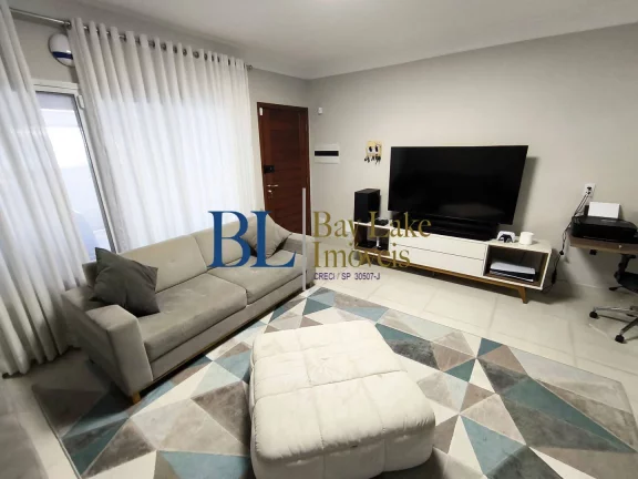 Imagem Casa Espaçosa com Quintal e Churrasqueira – 3 Quartos (1 Suíte) - 2 Vagas