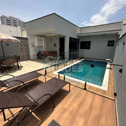 Imagem Casa com piscina aquecida no condomínio Santinon