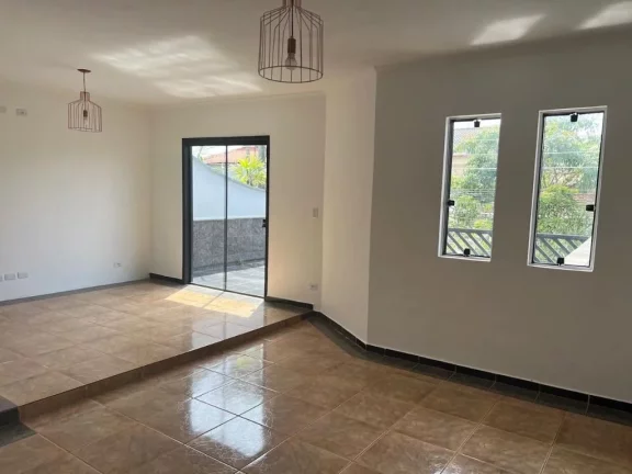 Imagem Sobrado com 3 dormitórios à venda, 155 m² por R$ 890.000,00 - Jardim dos Ipês - Suzano/SP