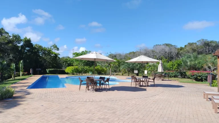 Imagem Terreno em Condomínio à venda em Praia do Forte, Mata de São João - Condomínio Ilha dos Pássaros