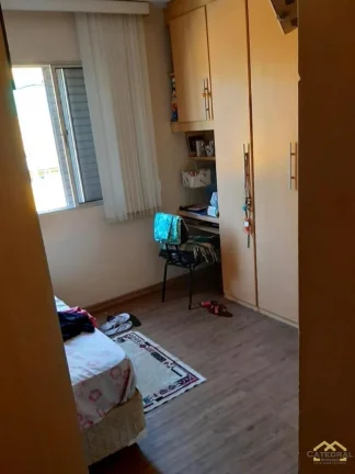 Imagem Apartamento à Venda com 3 dormitórios sendo uma suíte por R$360.000,00 - Condomínio Débora - Jundiaí/SP