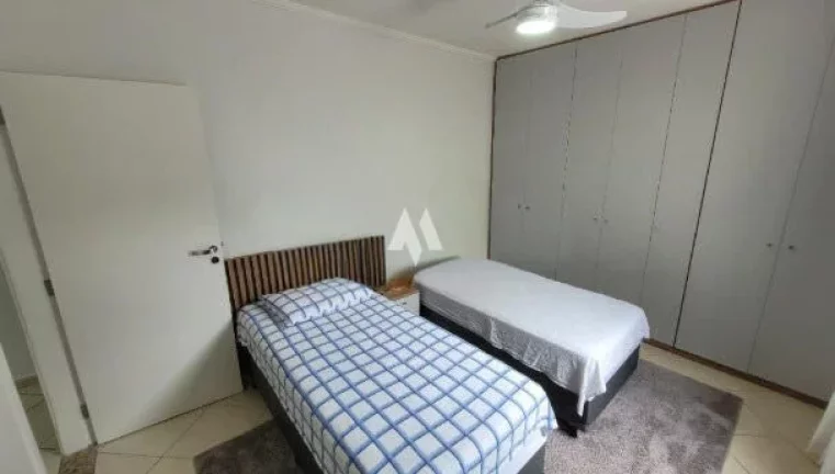 Imagem Casa com 3 quartos - piscina na Ponta da Praia em Santos