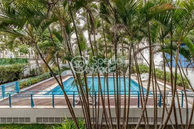 Imagem Ótimo apartamento com 135m² no Brooklin. Amplo living com varanda na copa das árvores, sala de ja...