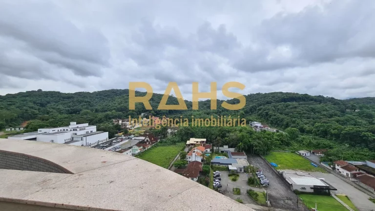 Imagem Linda Cobertura plana no bairro Atiradores, localizada na região central da cidade, proximo dos pri...