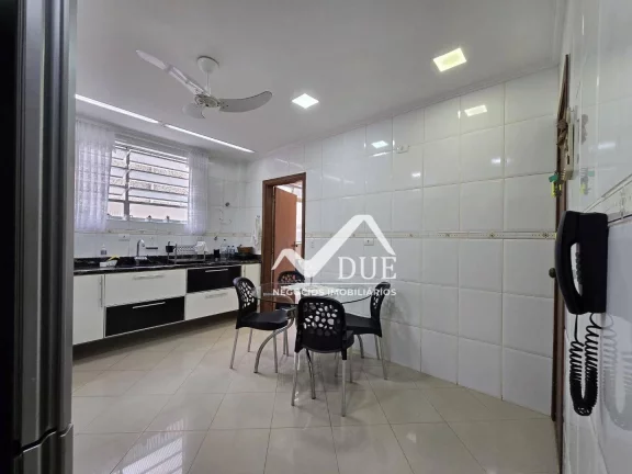 Imagem Apartamento com 2 dormitórios à venda, 100 m² por R$ 680.000 - Embaré - Santos/SP
