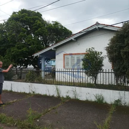 Imagem Casa a venda com 3 dormitorios no centro de Torres/RS