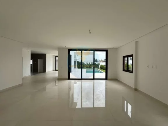 Imagem Casa em Condomínio a Venda no bairro Granja Viana - Carapicuíba, SP