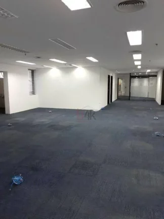Imagem Sala Comercial de 223m² para Alugar na Berrini