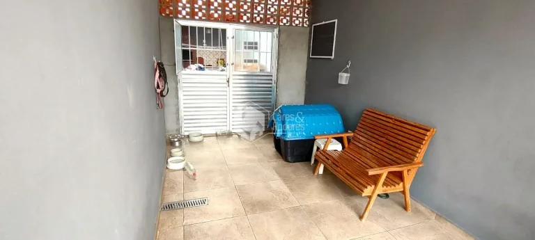 Imagem SOBRADO À VENDA, COM 140 M² COM 4 DORMS, SENDO 2 SUÍTES, AMPLA ÁREA EXTERNA, 2 VAGAS DE GARAGEM - JARDIM MARACANÃ, SÃO PAULO