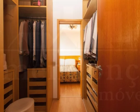 Imagem Excelente apartamento, 1 por andar com 189m², a venda em Pinheiros.