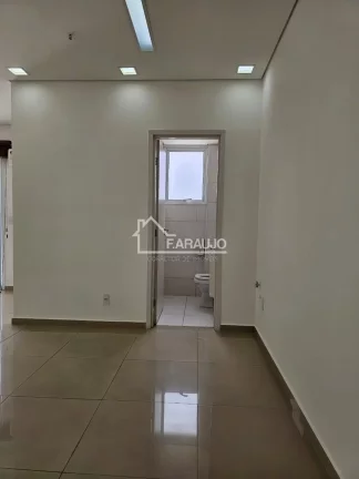 Imagem Excelente sala comercial de 40m² com varanda no prestigiado Edifício Infinity Campolim Office.